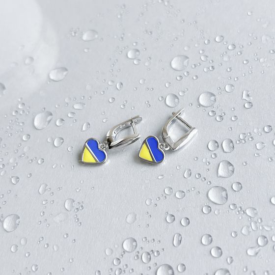 Silver earrings with yemallu