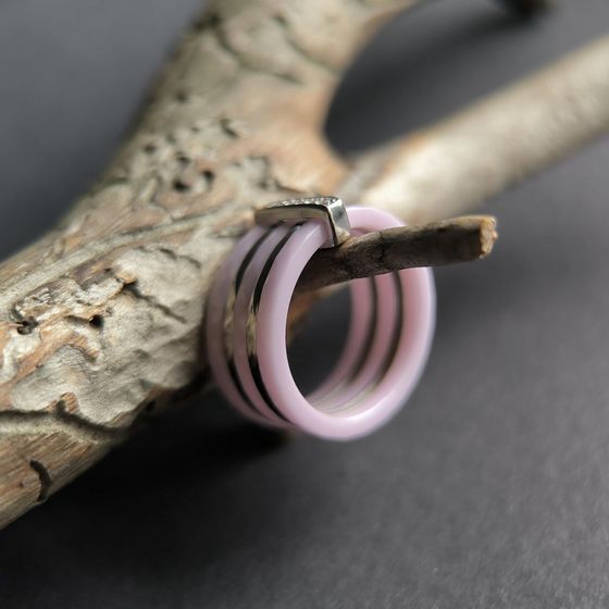 Серебряное кольцо с керамикой
