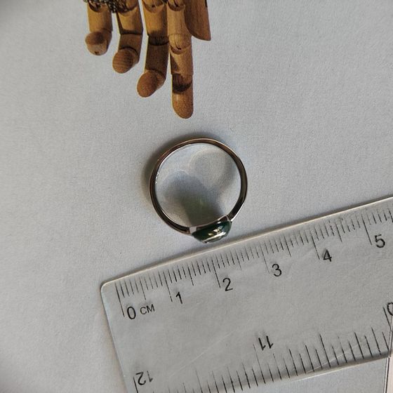 Silver ring with phianites, semallu
