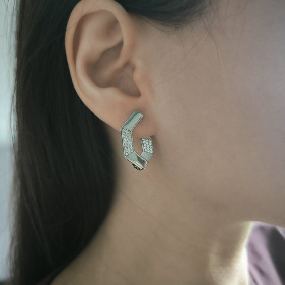 Silver earrings with cubic zirconia