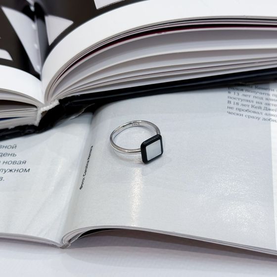 Silver ring with onyx, mother-of-pearl