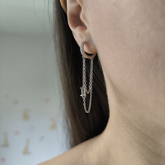 Серебряные серьги с фианитами