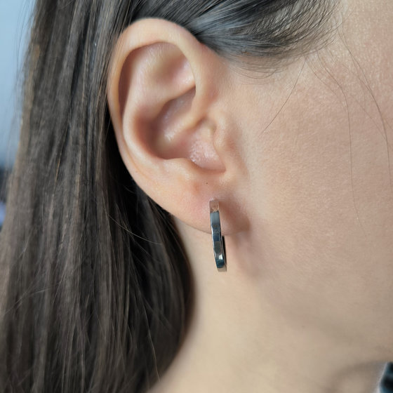 Серебряные серьги с емаллю