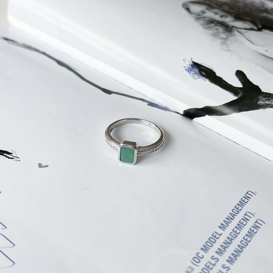 Серебряное кольцо с изумрудом 1.158ct