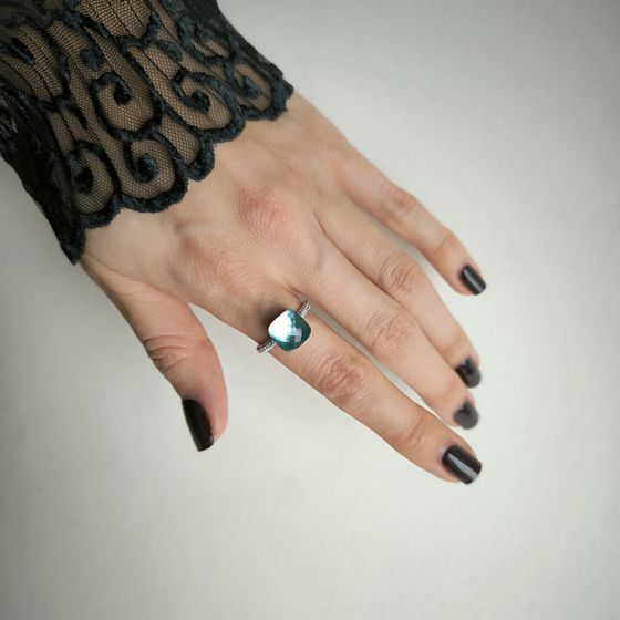 Серебряное кольцо с фианитами