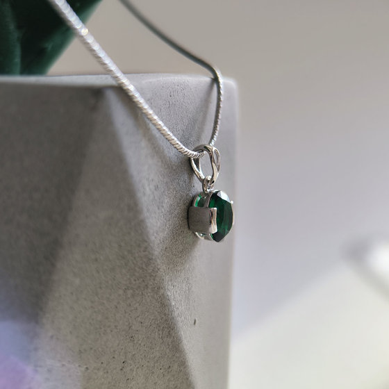 Серебряная подвеска с изумрудом nano 0.933ct