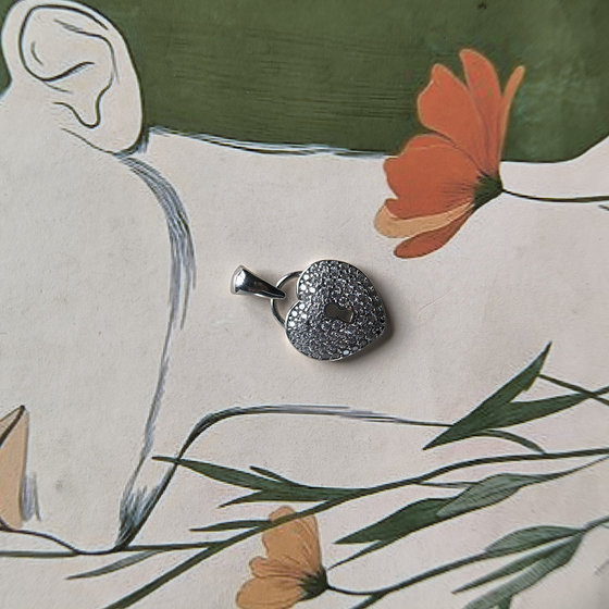 Silver pendant with cubic zirconia