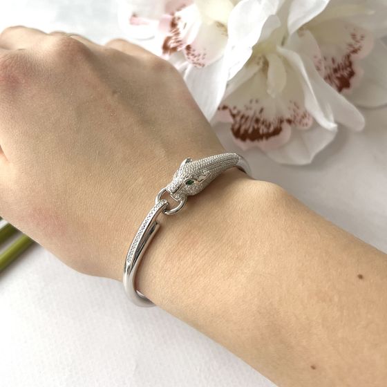Silver bracelet with phianites