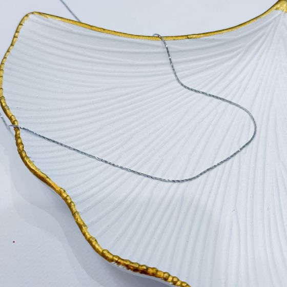 Silver chain without stones