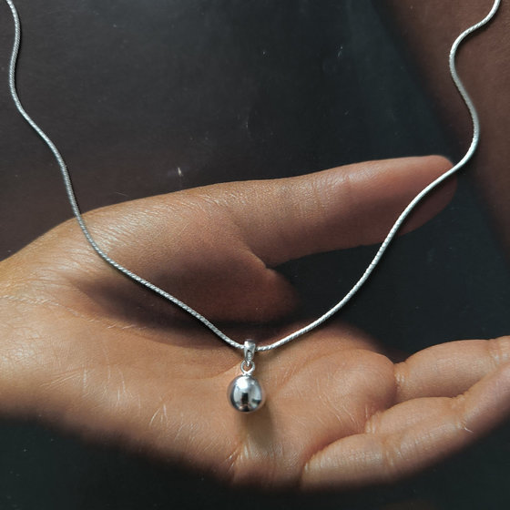 Серебряная подвеска без камней