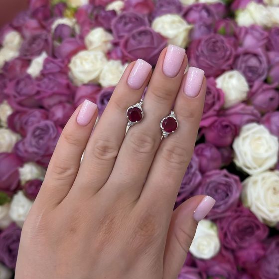 Серебряные серьги с рубином