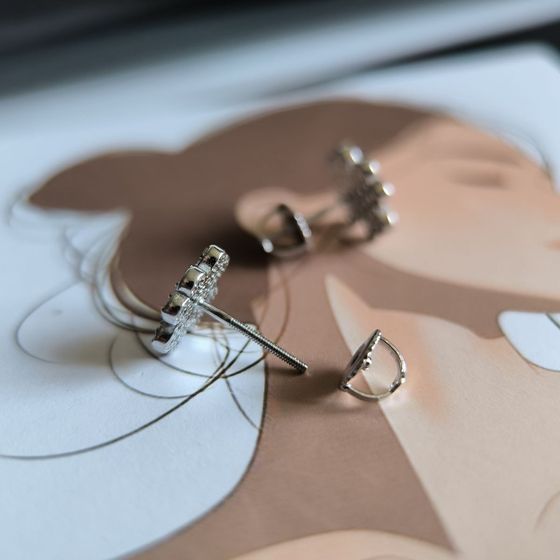 Срібні сережки з фіанітами