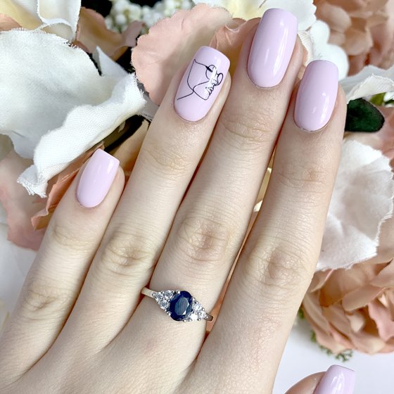 Серебряное кольцо с сапфиром
