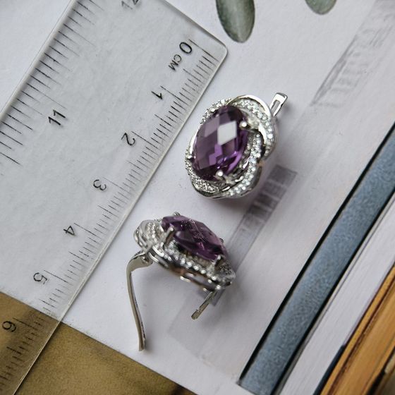Sterling silver earrings with alexandrite 16.513ct, pianites