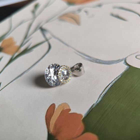 Серебряная подвеска с фианитами