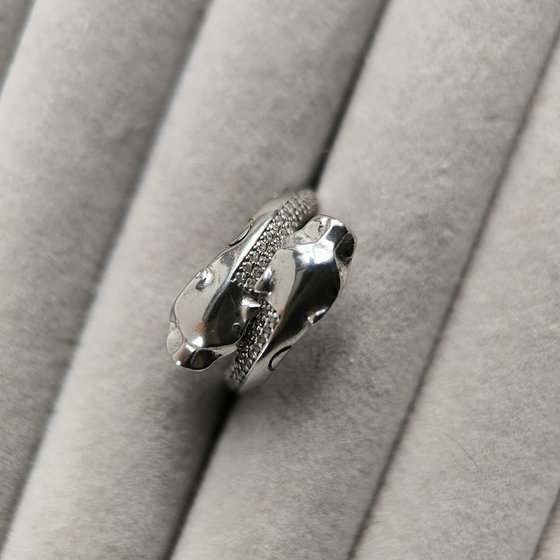 Silver ring with cubic zirconia
