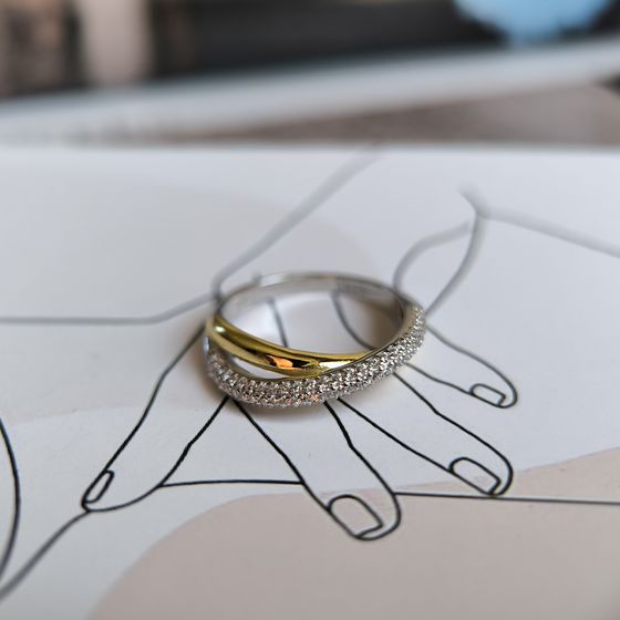 Серебряное кольцо с фианитами