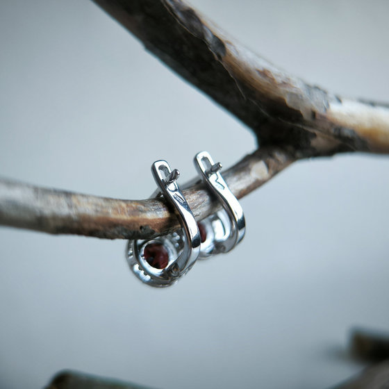 Серебряные серьги с гранатом 2.409ct