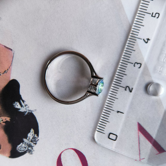 Серебряное кольцо с мистик топазом 0.933ct