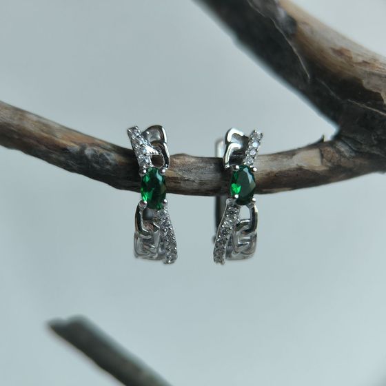 Silver earrings with emerald nano 0.638ct