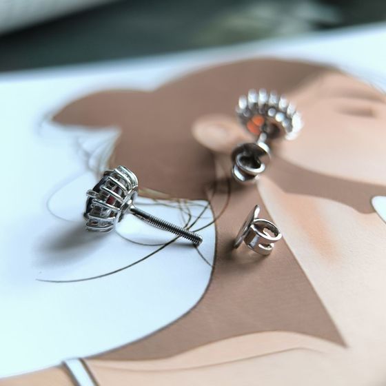 Серебряные серьги с гранатом 2.15ct