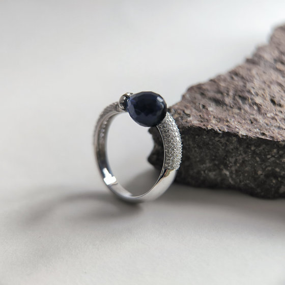 Серебряное кольцо с сапфиром nano 4.229ct