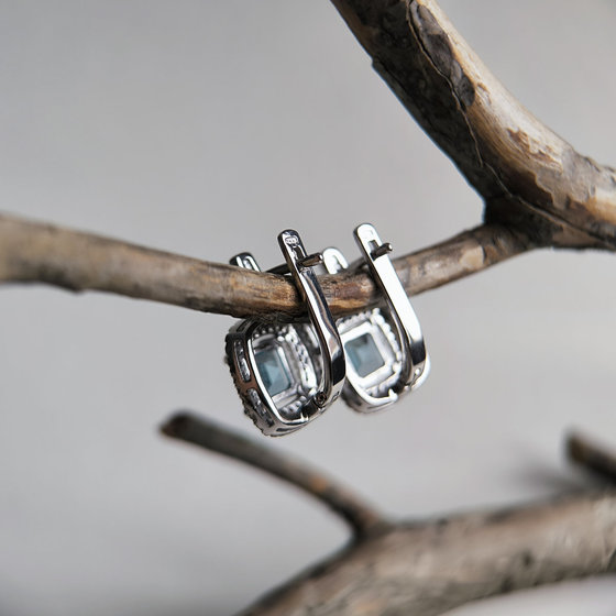 Серебряные серьги с топазом 5.867ct