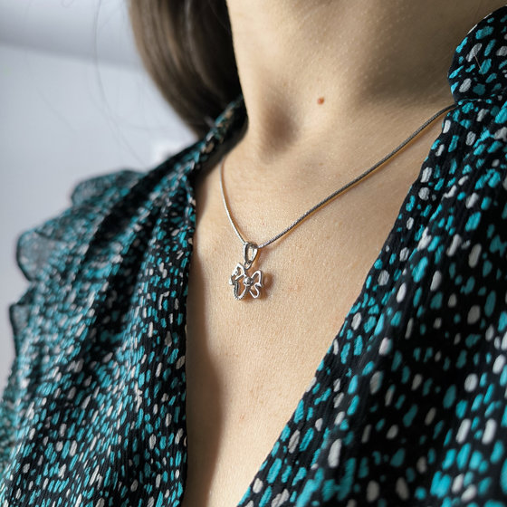 Серебряная подвеска с фианитами