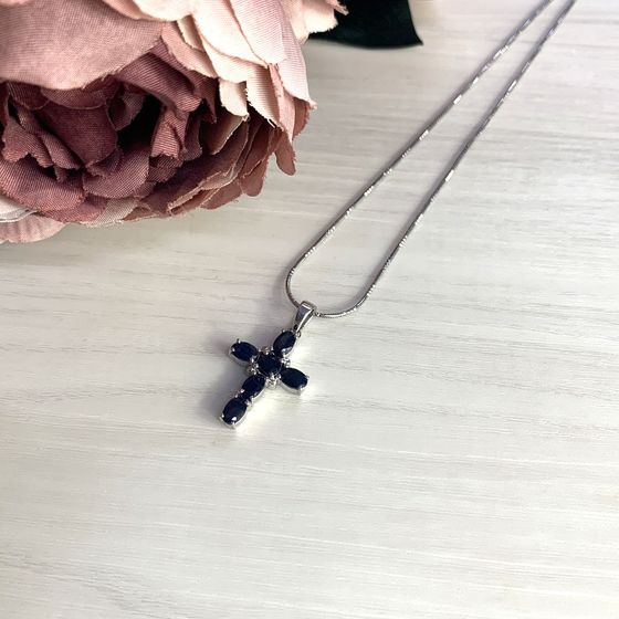 Серебряный крестик с сапфиром 3.593ct