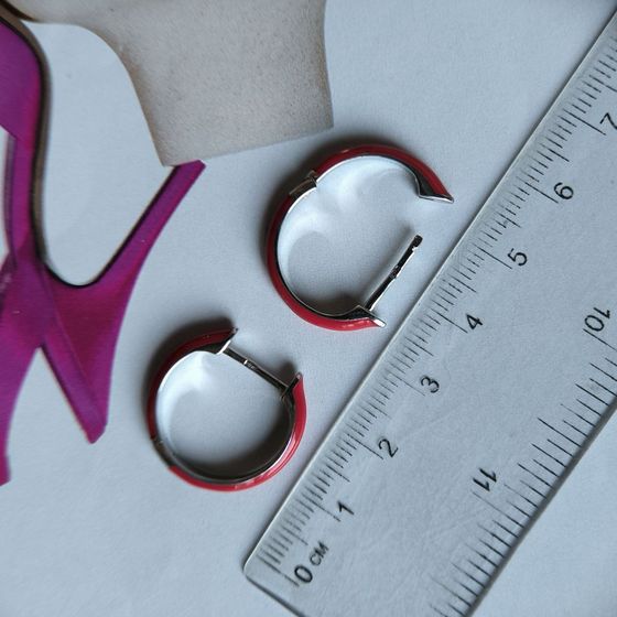 Срібні сережки з фіанітами, емаллю