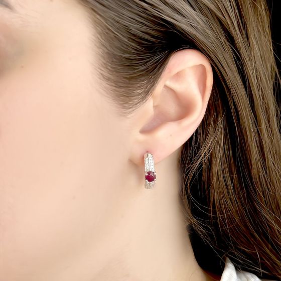 Срібні сережки з рубіном 1.784ct, фіанітами