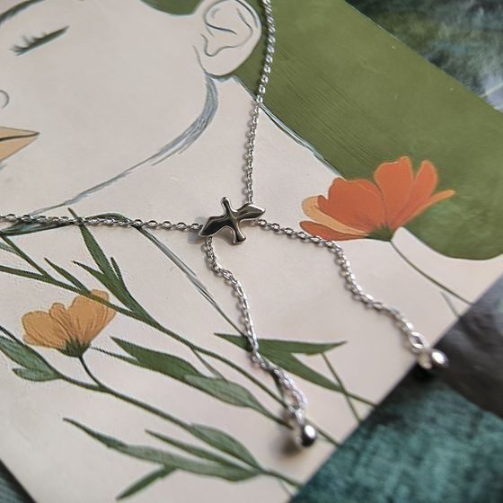 Silver necklace without stones