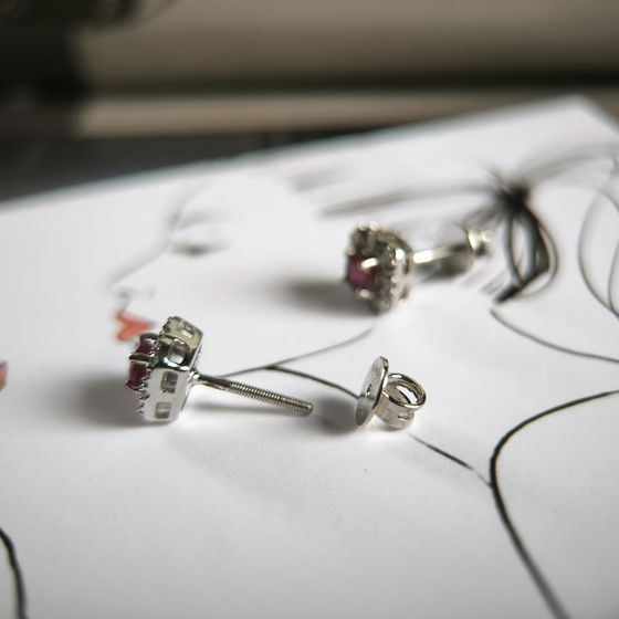Серебряные серьги с рубином 1.045ct