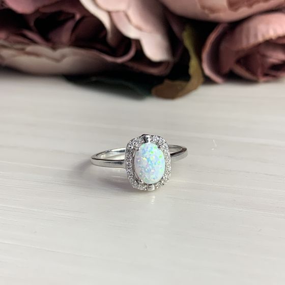Silver ring with opal 0.727ct