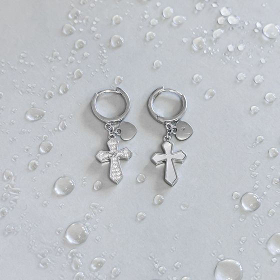 Silver earrings with phianites, mother of pearl