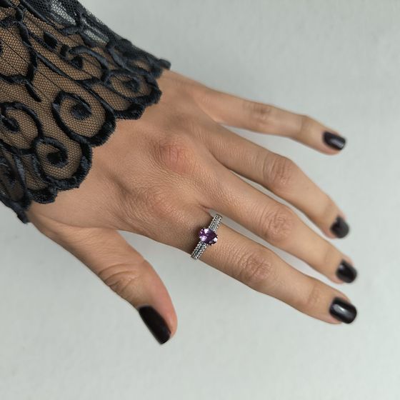 Серебряное кольцо с александритом 1.45ct