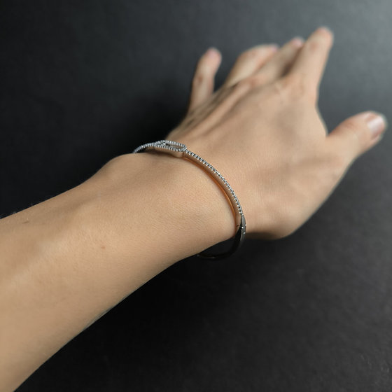 Серебряный браслет с фианитами