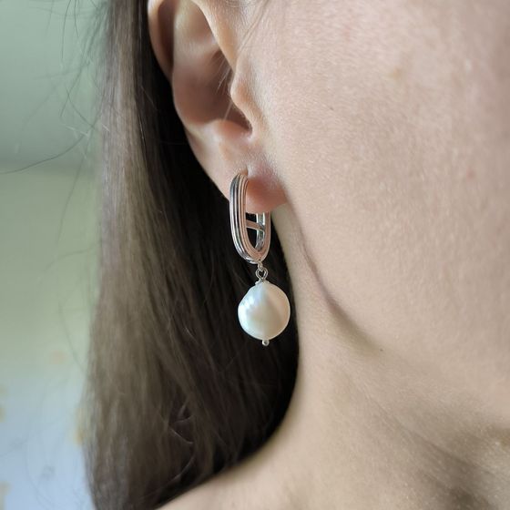 Silver earrings with baroque pearls