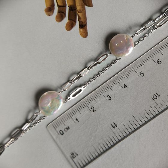 Silver bracelet with baroque pearls