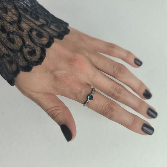 Серебряное кольцо с топазом Лондон Блю 0.556ct