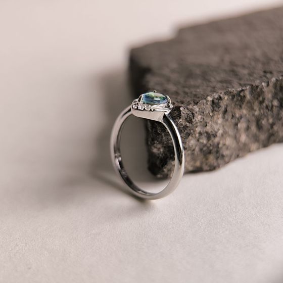 Silver ring with a 0.547-carat mystic topaz