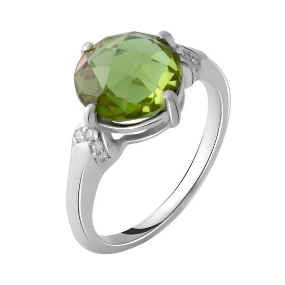 Silver ring with a 3.66-carat sultanite