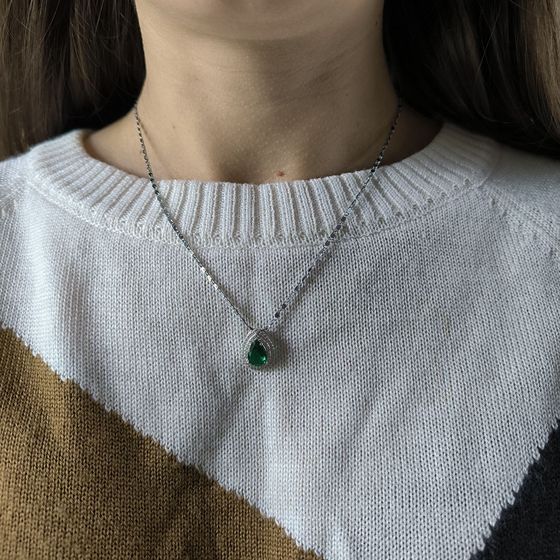 Silver pendant with emerald nano 2.238ct