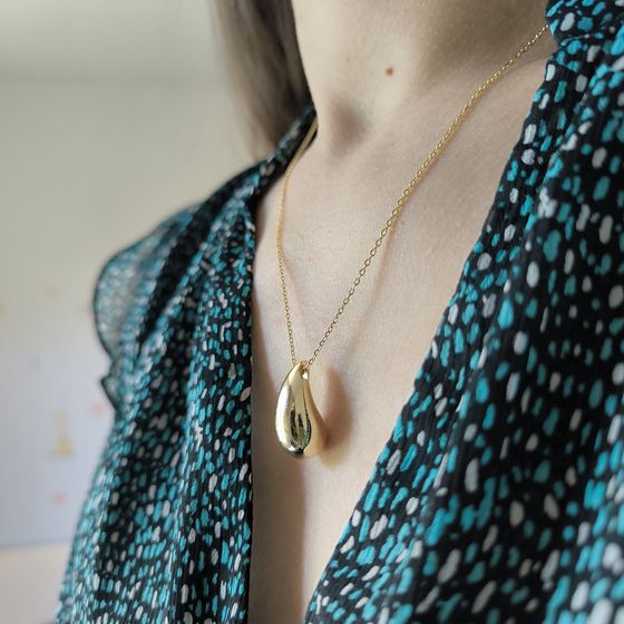 Silver necklace without stones