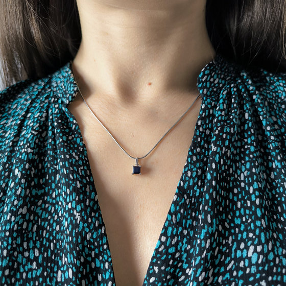 Серебряная подвеска с сапфиром 0.772ct