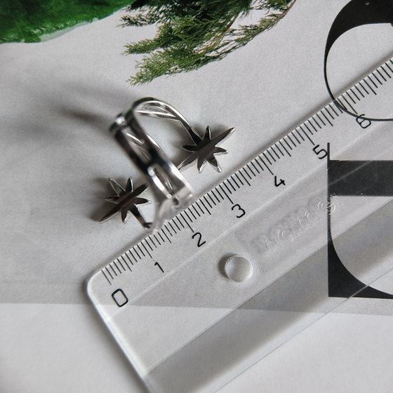 Серебряное кольцо с фианитами