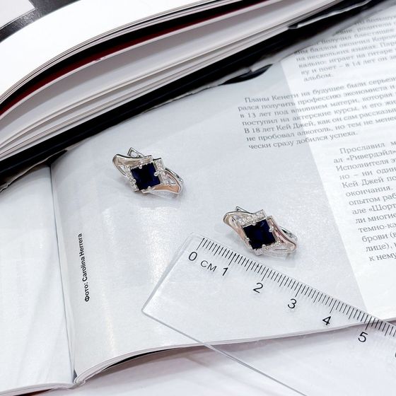 Срібні сережки з сапфіром 4.25ct, фіанітами