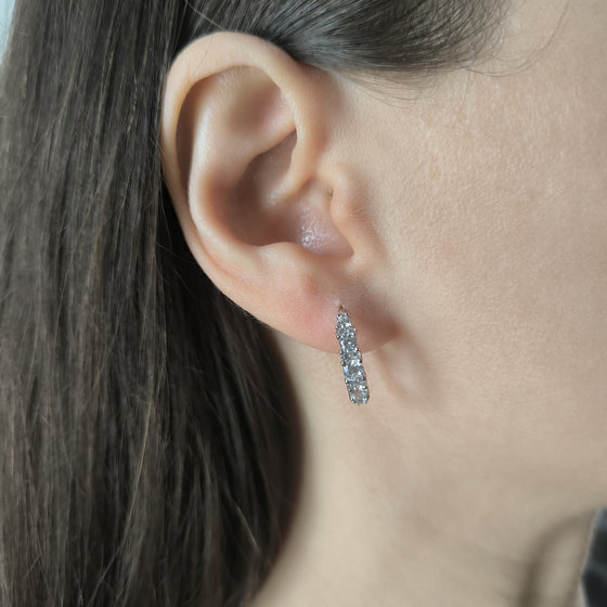 Серебряные серьги с фианитами, емаллю