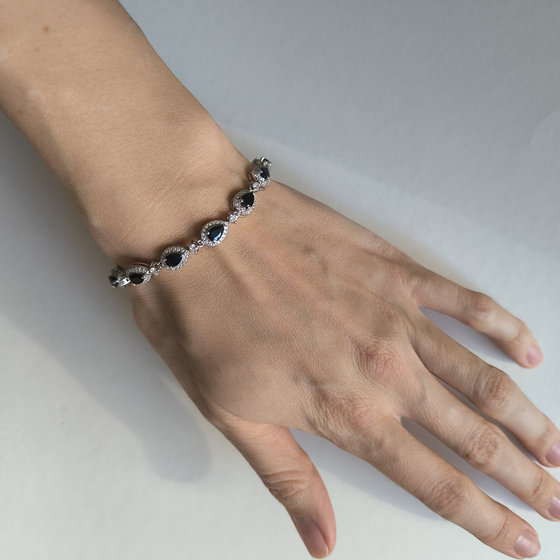 Серебряный браслет с сапфиром 8.982ct