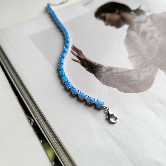 Серебряный браслет с опалом